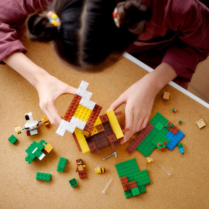 Lego minecraft casuta albinelor 21241 [4]