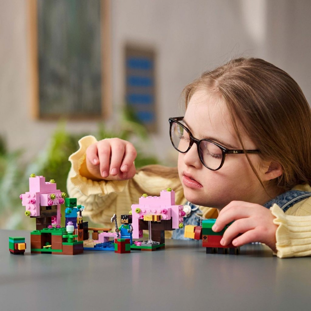 LEGO MINECRAFT GRADINA CU CIRESI INFLORITI 21260 [3]