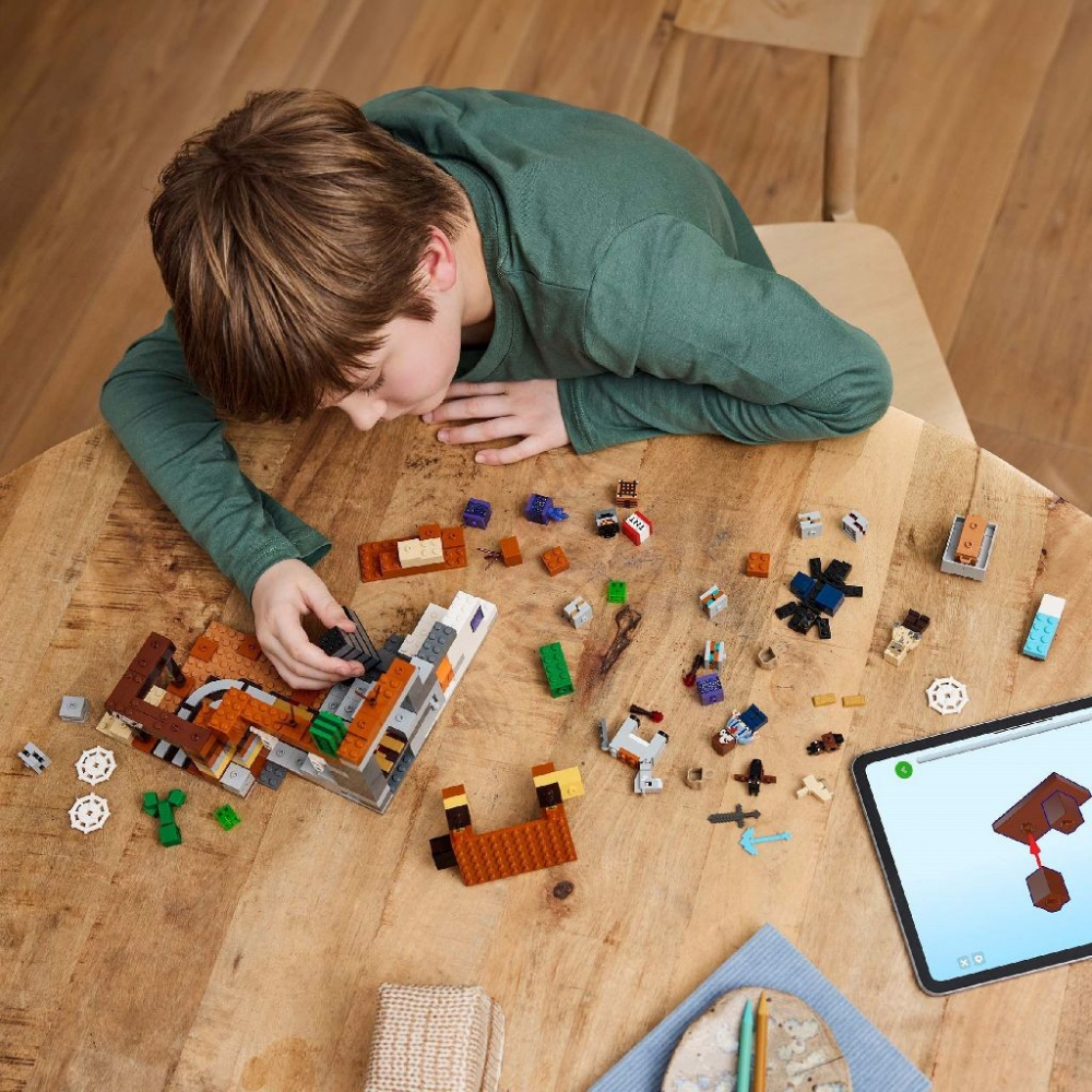 LEGO MINECRAFT PUTUL DIN BADLANDS 21263 [4]