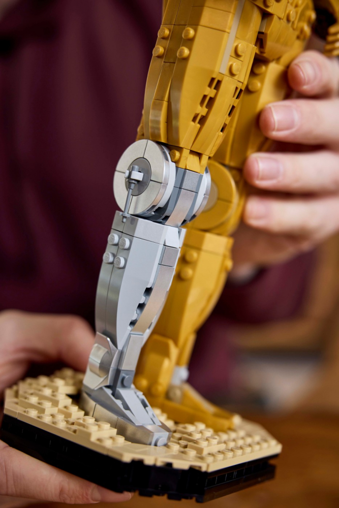 LEGO STAR WARS C-3PO 75398 [7]