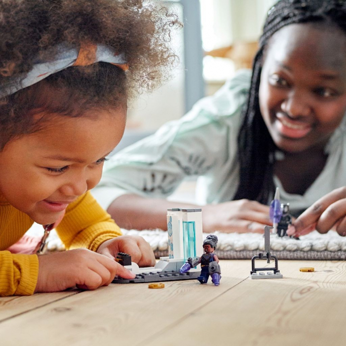 LEGO Super Heroes Laboratorul lui Shuri 76212  [3]