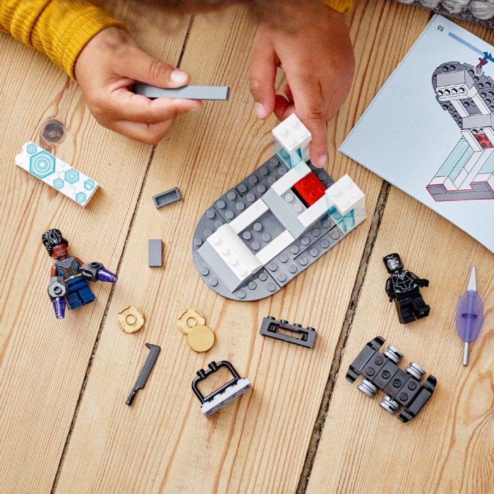LEGO Super Heroes Laboratorul lui Shuri 76212  [4]