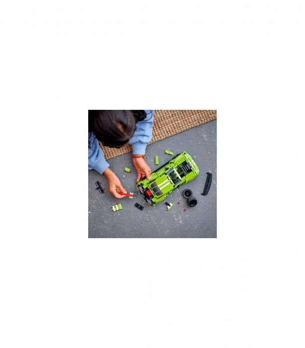 LEGO TECHNIC Ford Mustang Shelby 42138  [3]