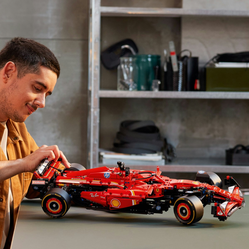 LEGO TECHNIC MASINA F1 FERRARI SF-24 42207 [3]