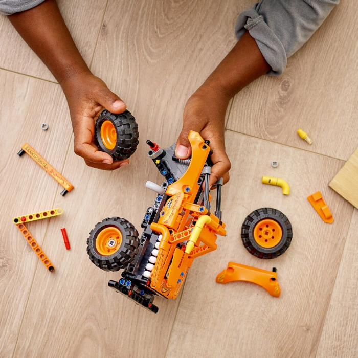 LEGO TECHNIC Monster Jam El Toro Loco 42135  [3]