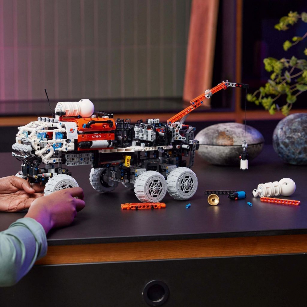 Lego Technic Rover De Explorare Martiana Cu Echipaj Uman 42180 [4]
