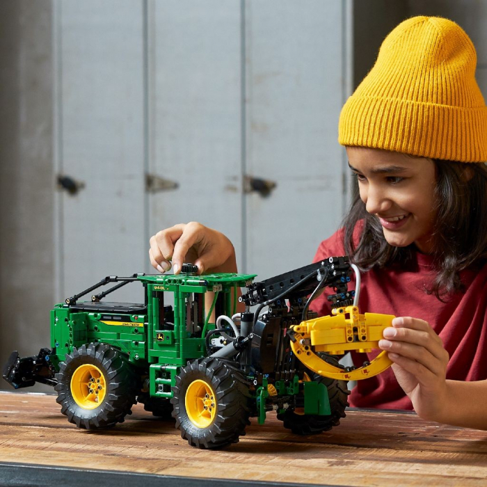 Lego technic tractor de corhanit john deere 948l ii 42157 [3]