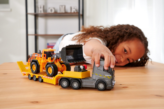 Majorette volvo camion si incarcator frontal scara 1 la 43 [4]