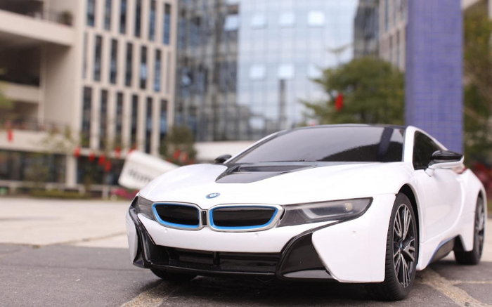 Mașină cu Telecomandă BMW i8, Scara 1:18  [6]