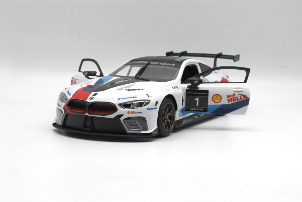 MASINUTA CONSTRUIBILA CU TELECOMANDA BMW M8 GTE SCARA 1 LA 18 [2]