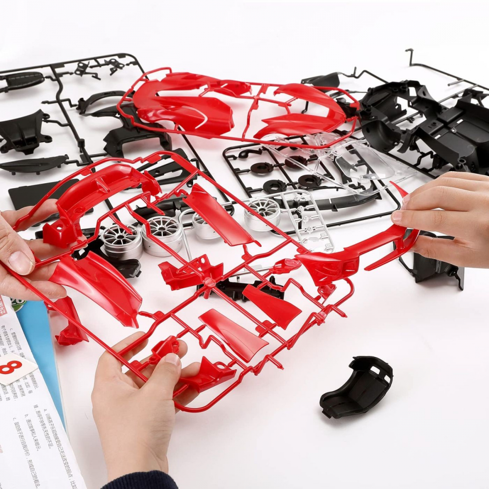 MASINUTA CONSTRUIBILA CU TELECOMANDA FERRARI FXXK EVO SCARA 1 LA 18 [7]