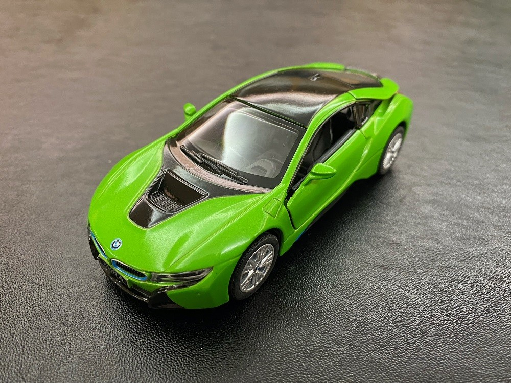 MASINUTA METALICA BMW I8 13CM SCARA 1 LA 36 [4]