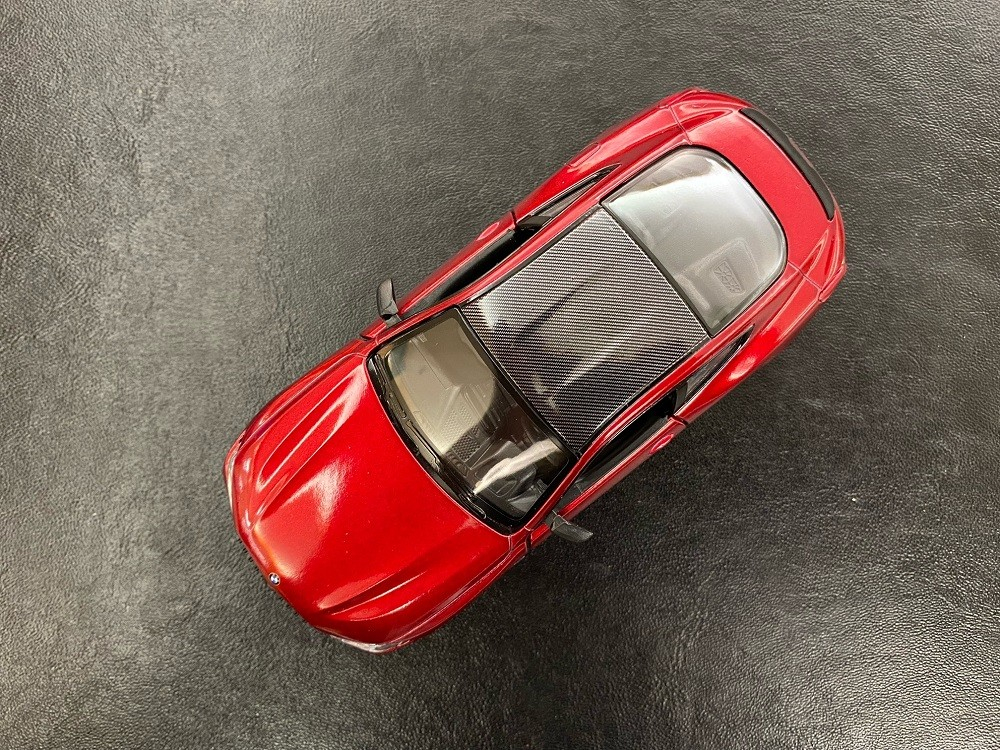 MASINUTA METALICA BMW M8 13CM SCARA 1 LA 38 [6]