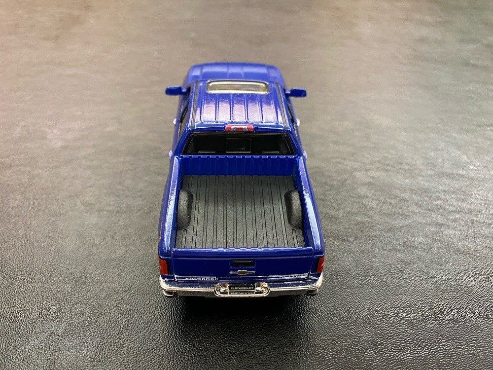 MASINUTA METALICA CHEVROLET SILVERADO 13CM SCARA 1 LA 46 [7]