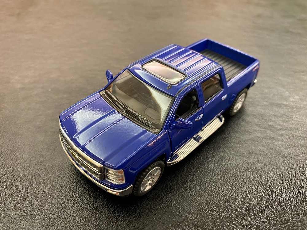 MASINUTA METALICA CHEVROLET SILVERADO 13CM SCARA 1 LA 46 [4]