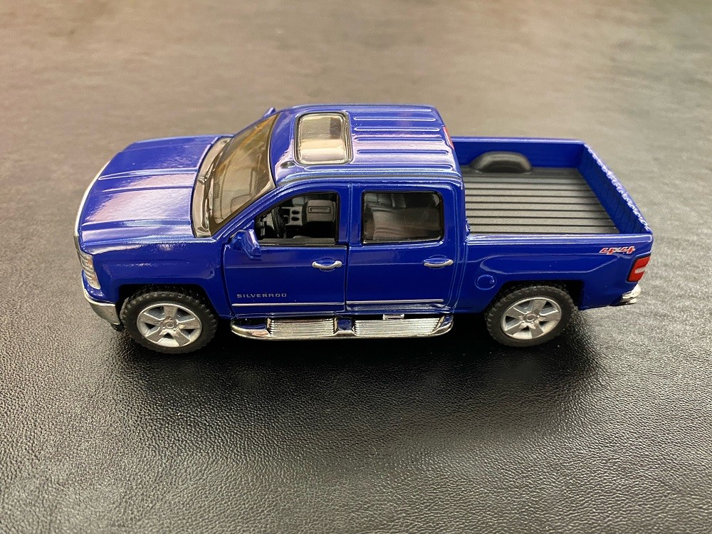 MASINUTA METALICA CHEVROLET SILVERADO 13CM SCARA 1 LA 46 [5]