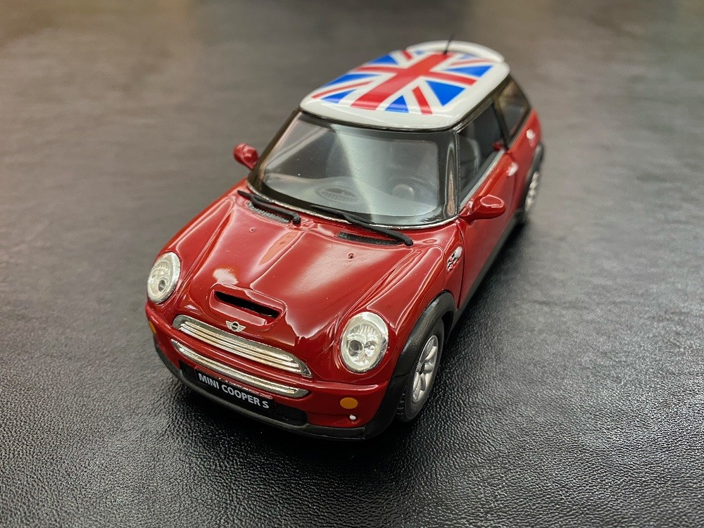 MASINUTA METALICA MINICOOPER 13CM SCARA 1 LA 28 [4]