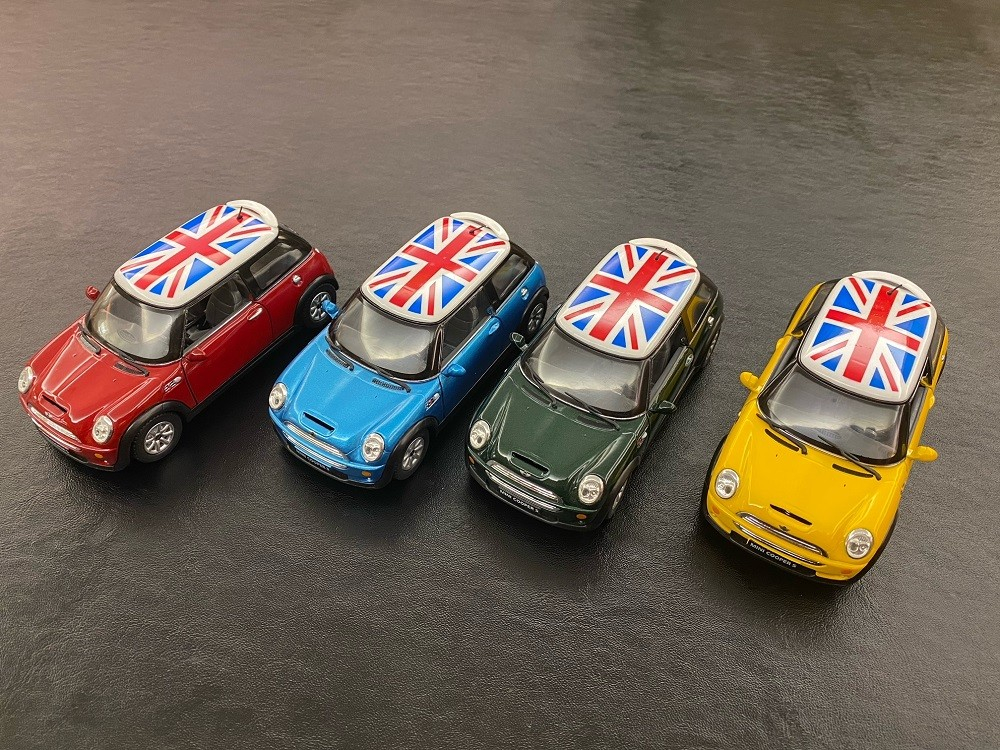 MASINUTA METALICA MINICOOPER 13CM SCARA 1 LA 28 [2]