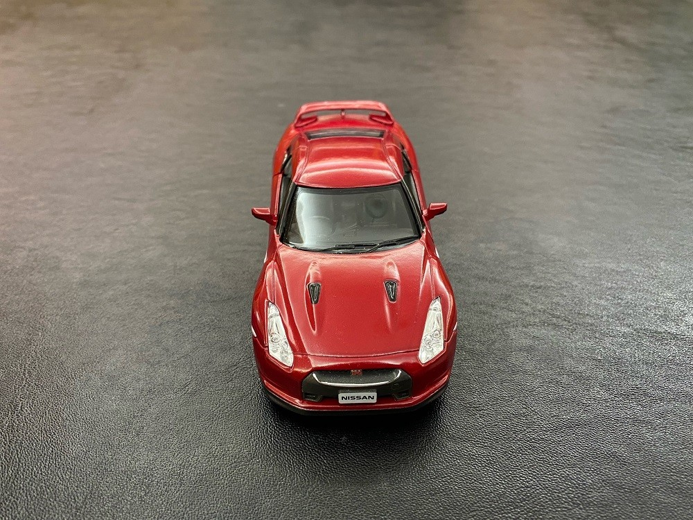 MASINUTA METALICA NISSAN GT R 13CM SCARA 1 LA 36 [5]