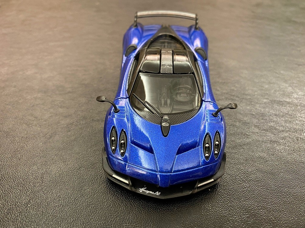 MASINUTA METALICA PAGANI HUAYRA 13CM SCARA 1 LA 38 [9]