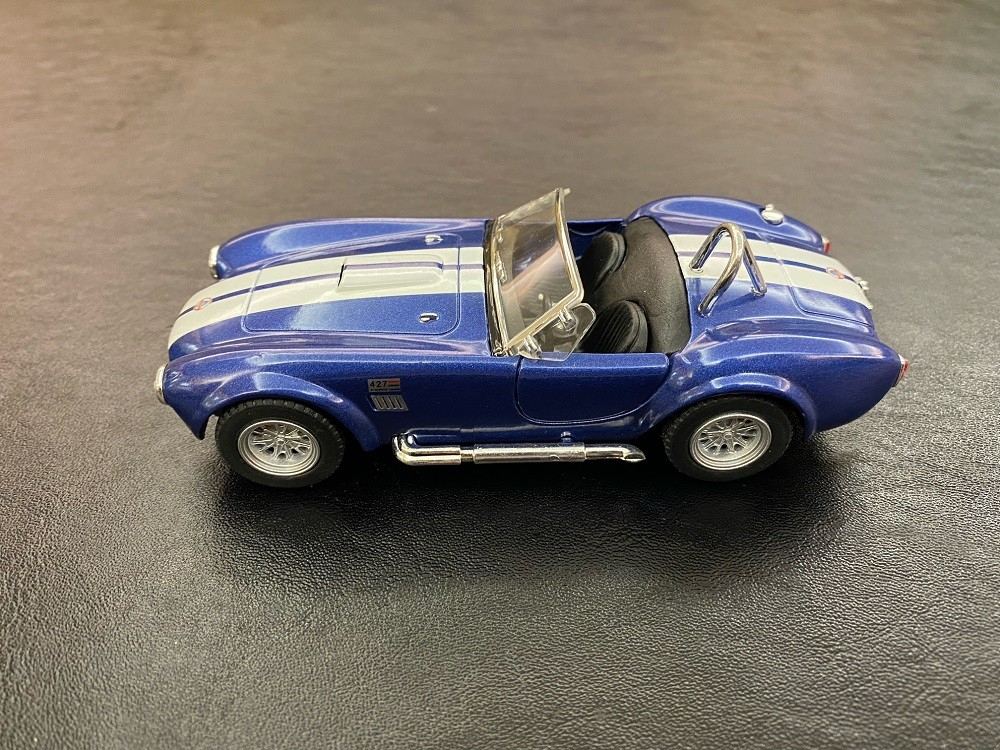 MASINUTA METALICA SHELBY COBRA 13CM SCARA 1 LA 32 [9]