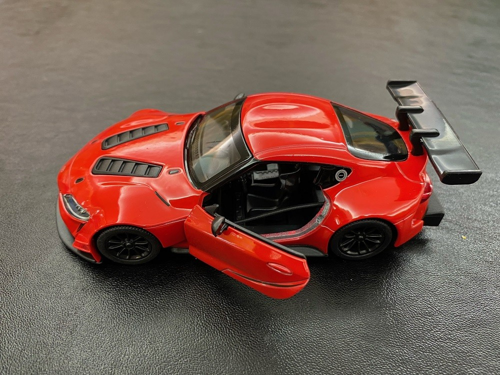 MASINUTA METALICA TOYOTA GR SUPRA 13CM SCARA 1 LA 36 [9]