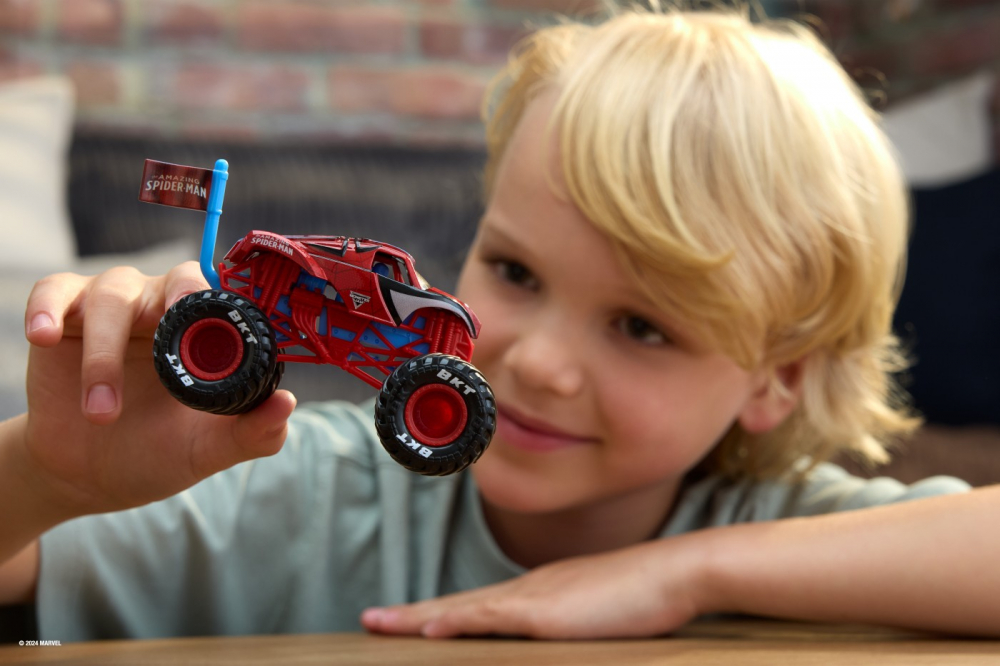 MONSTER JAM MARVEL CAMION GIGANT AMAZING SPIDER MAN SCARA 1 LA 64 [3]