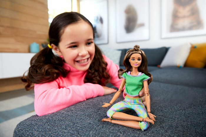 Papusa Barbie Made to Move Șatenă  [3]