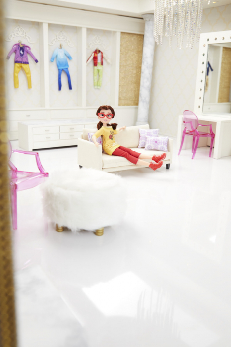 Papusa printesa belle colectia comfy squad [4]