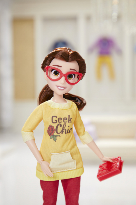 Papusa printesa belle colectia comfy squad [3]