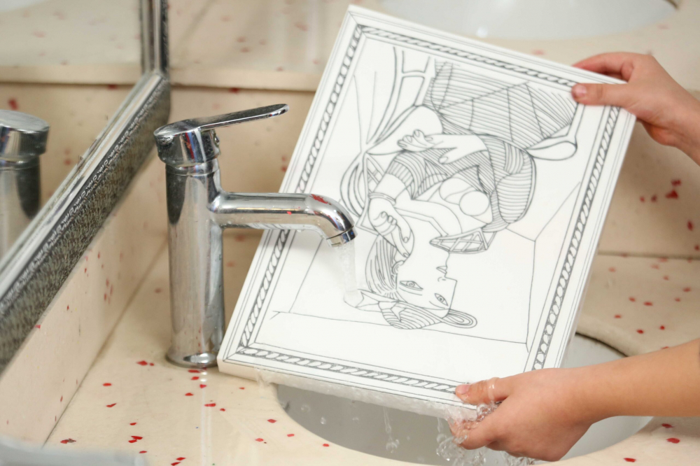Planșă Reutilizabilă de Colorat – Washable Art – Pablo Picasso: „Femeie Așezată” – 25 × 35 cm [5]