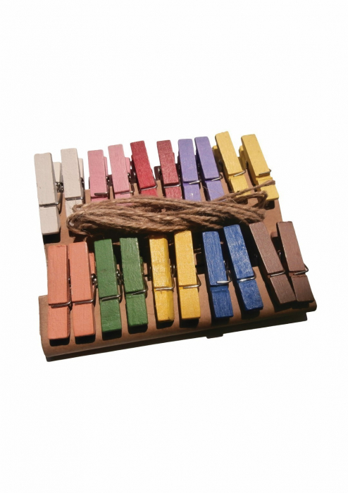Set 20 carlige lemn colorate cu sfoara inclusa pentru activitati senzoriale,3,5 cm