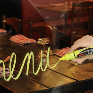 Set 4x Markere cu cretă lichidă UNI Chalk PWE-5M ASSF16, 1.8–2.5 mm (galben, roz, violet, portocaliu) [2]