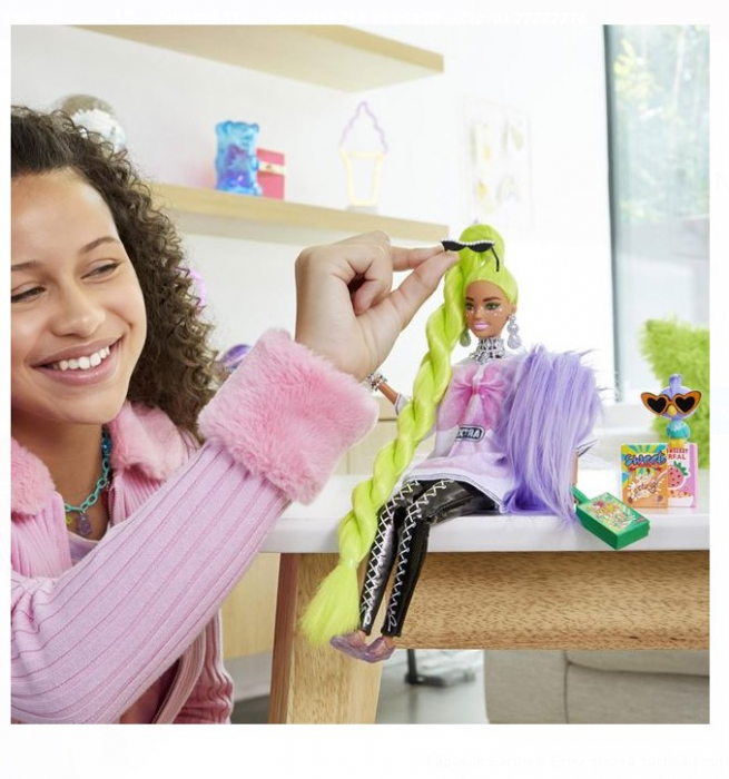 Set Barbie Extra cu par neon [5]