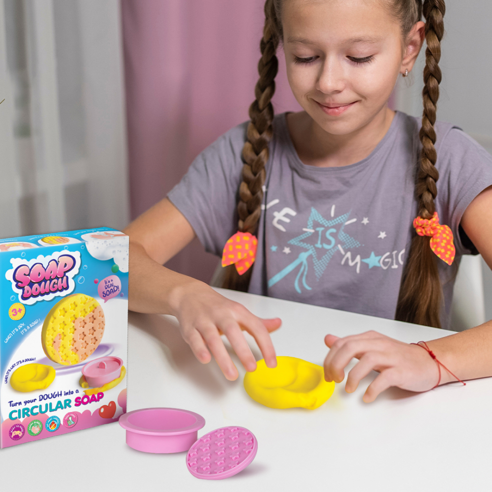 Set creativ DIY Strigo Fa-ti propriul sapun,model Cerc cu stele,+3 ani [3]
