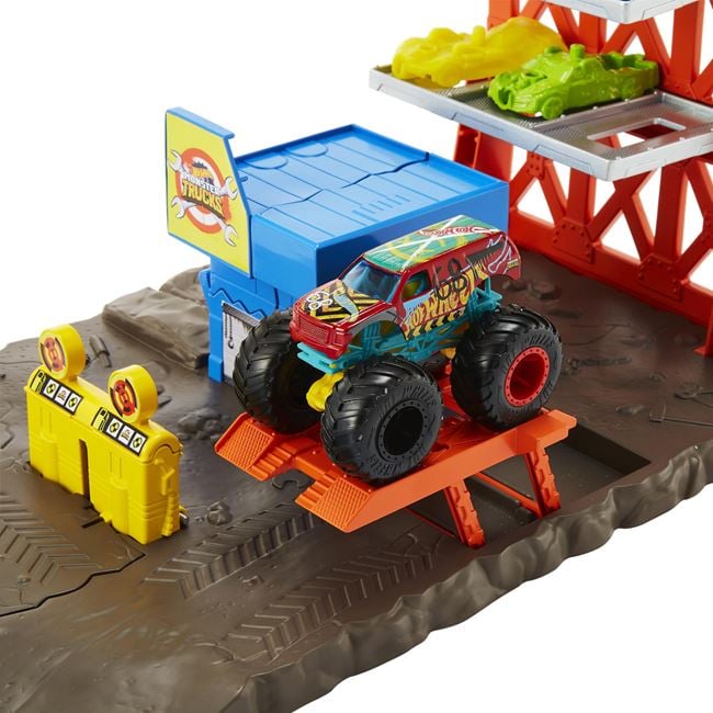 Monster Trucks Blast Station Hot Wheels [5]