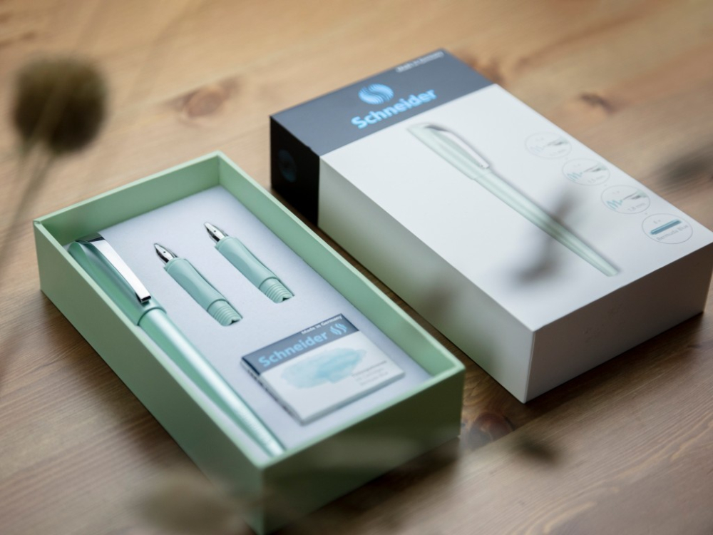 Set Schneider Callissima stilou caligrafie cu 2 capete de scriere si 6 rezerve cerneala,corp Verde Menta [4]