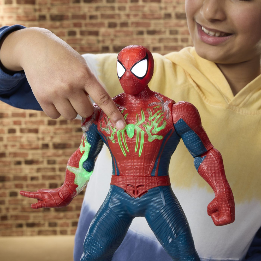 SPIDER MAN SET INCARCARE DE PUTERE CU FIGURINA SPIDER MAN SI ACCESORII 36.5CM [5]
