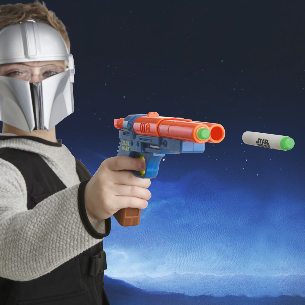 STAR WARS MANDALORIANUL SI GROGU SET BLASTER SI MASCA MANDALORIANUL CU LUMINI SI SUNETE [5]