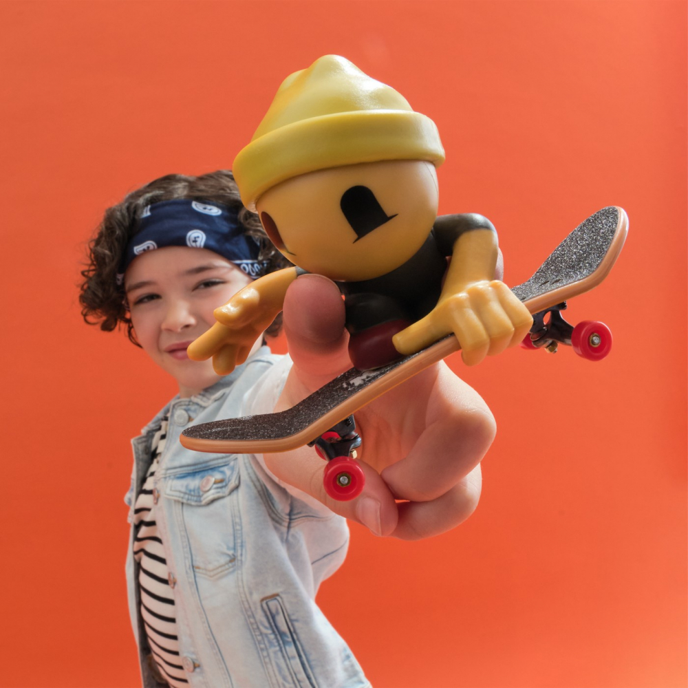 TECH DECH SK8 CREW PACHET PLACA SI FIGURINA 9.6CM CASCA GALBENA [3]
