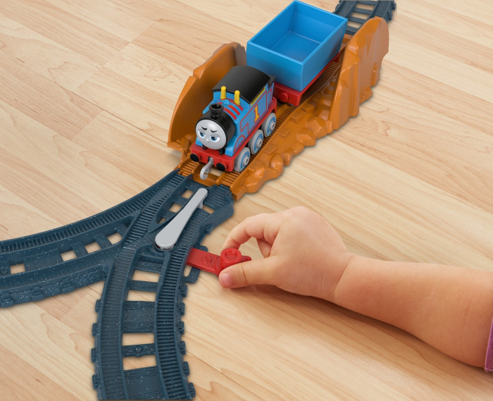 Thomas set de joaca cu locomotiva push along thomas si accesorii [4]