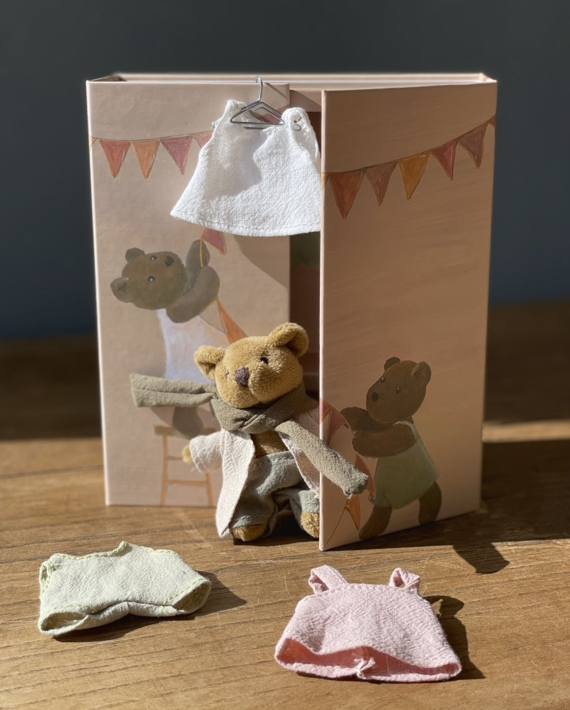 Ursulet cu garderoba, Egmont Toys