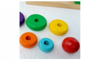 Jucarie din lemn Turn de stivuit cu forme geometrice [5]