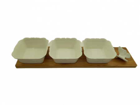 Articole Bucatarie - Set 3 boluri cu margini ondulate pentru servire aperitive din portelan cu suport din bambus