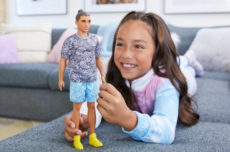 Barbie papusa baiat fashionistas saten cu tricou [2]