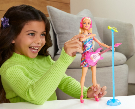 Barbie Papusa Barbie Vedeta Malibu  [3]