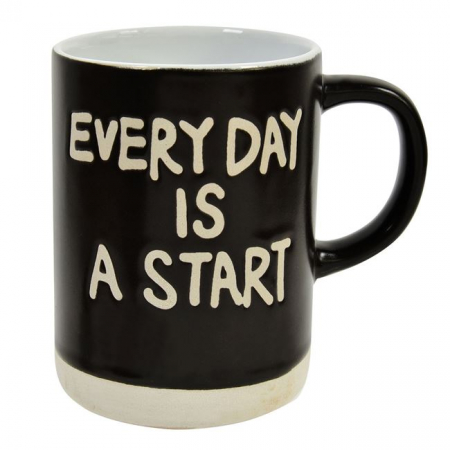 Articole Bucatarie - Cana cu mesaj Every day is a start