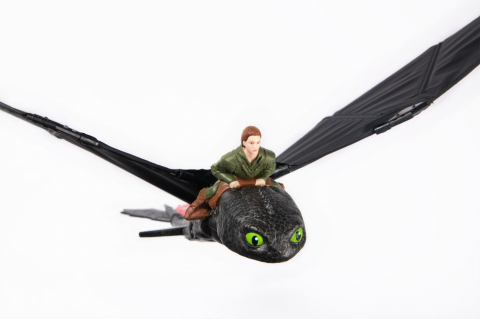 CUM SA ITI DRESEZI DRAGONUL FIGURINA DRAGON TOOTHLESS ZBURATOR CU TELECOMANDA [6]