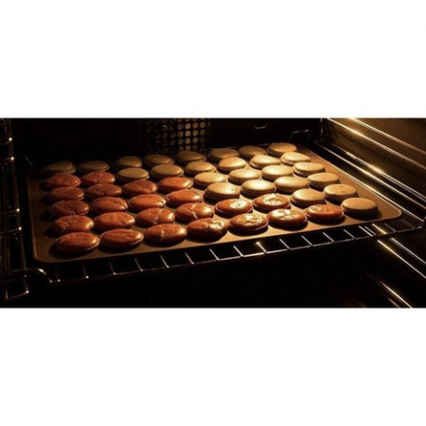 Forma din silicon pentru macarons, 2 dimensiuni, 48 orificii, 38,5 x 28,5 x 0,3 cm, maro [4]