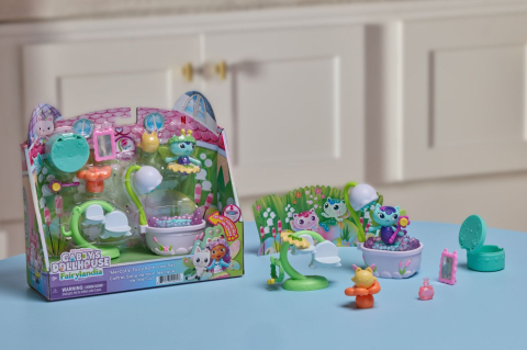 GABBYS DOLLHOUSE FAIRYLANDIA SET DE JOACA BAIA MAGICA A PISICII MERCAT CU FIGURINE SI ACCESORII [1]